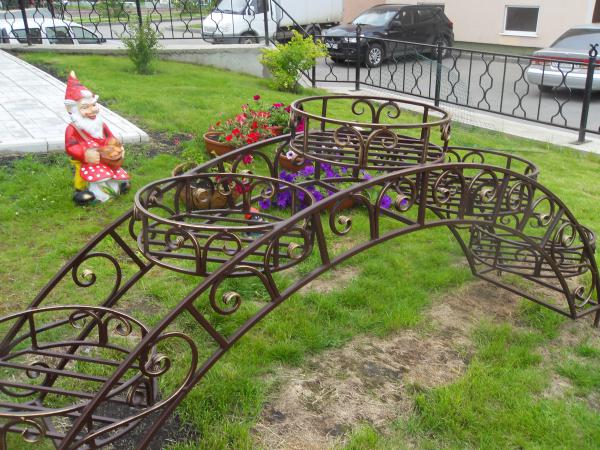 Цветник из металла Цветник из металла